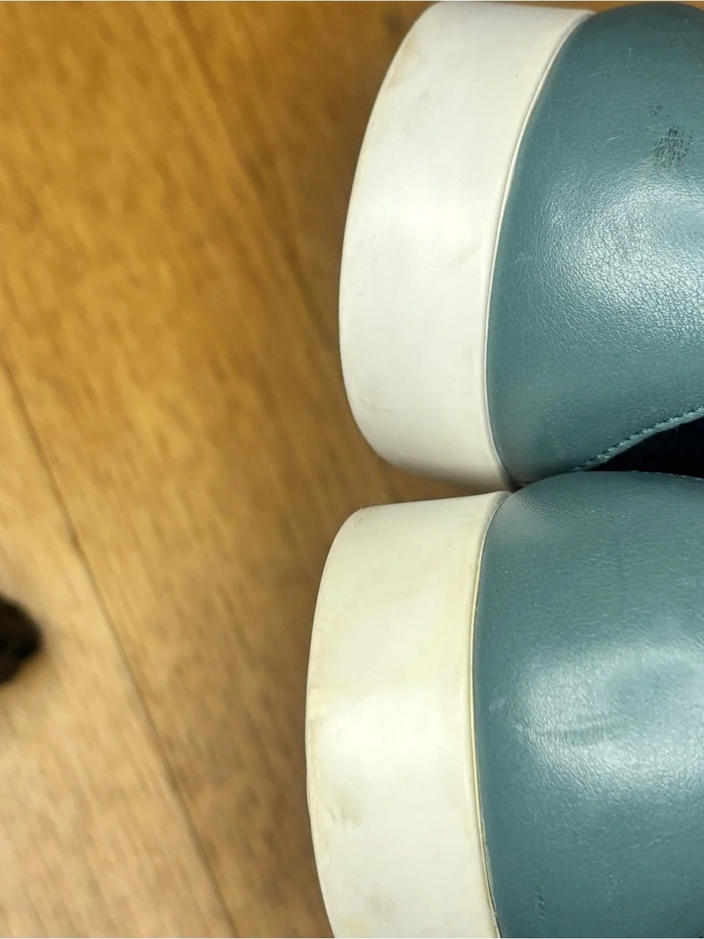Gucci Men’s Size 11 White, Teal and Black Leather Horsebit Slip-On Loafers